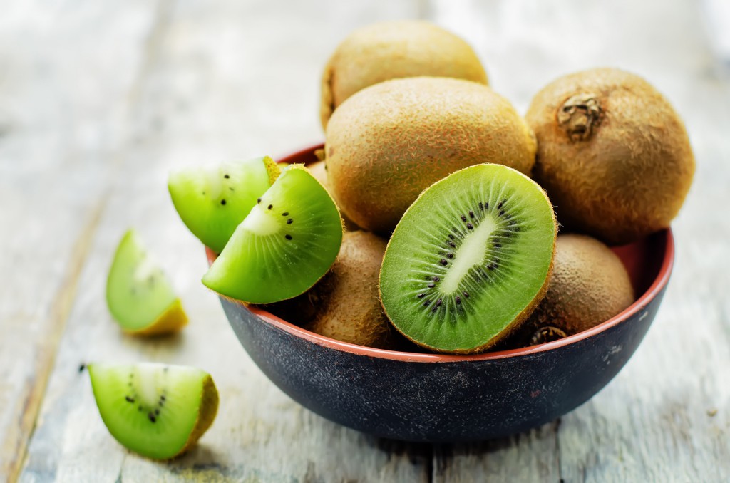 Kiwi Ajuda a perder peso: veja 30 benefícios da fruta