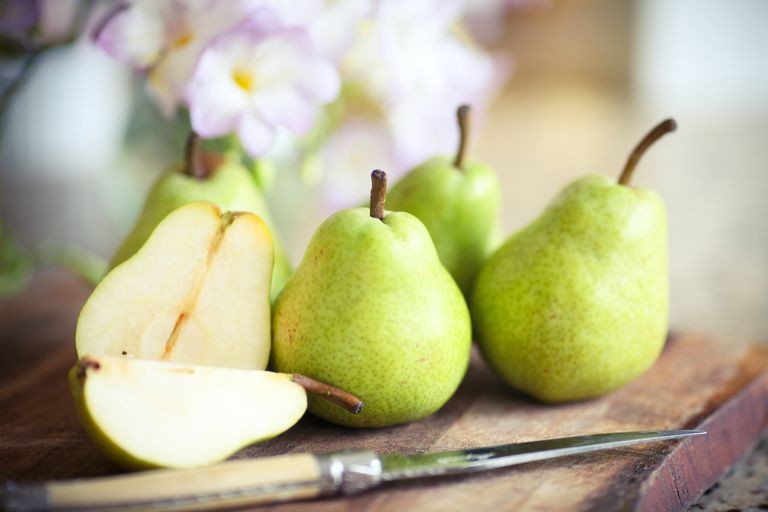 Pera Melhora a respiração: veja 30 benefícios da fruta