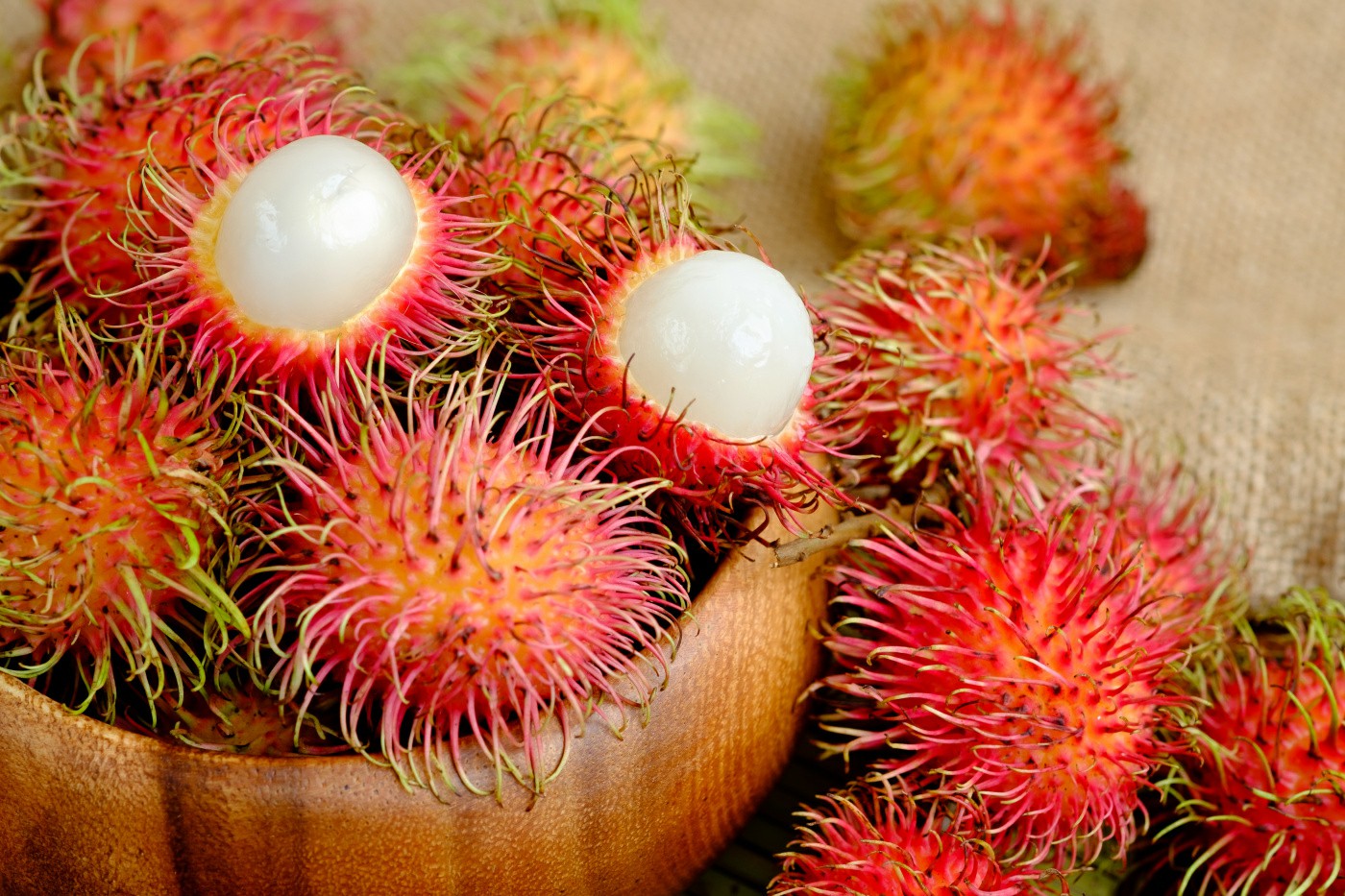 Rambutan Combate a prisão de ventre: veja 30 benefícios da fruta