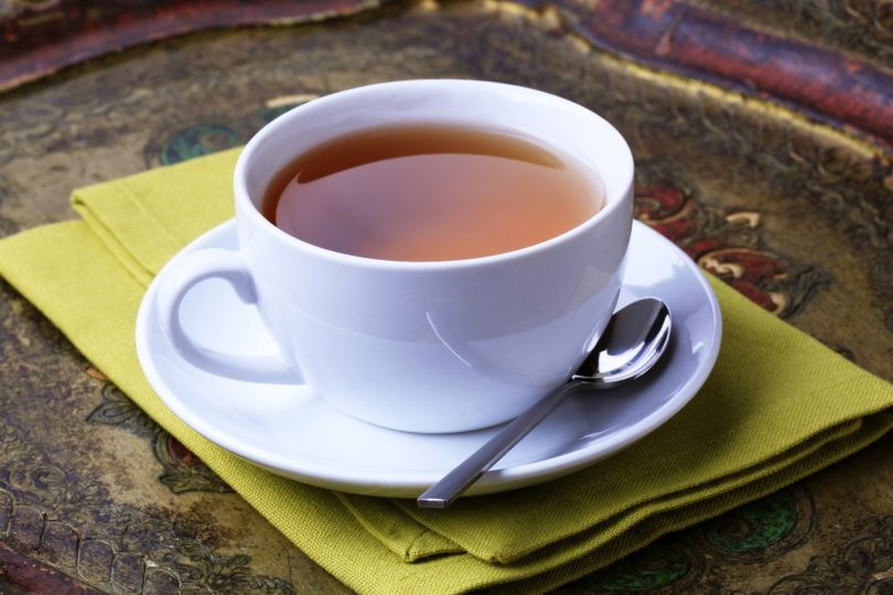Chá de Tamarindo ajuda a tratar a artrite: veja 8 benefícios