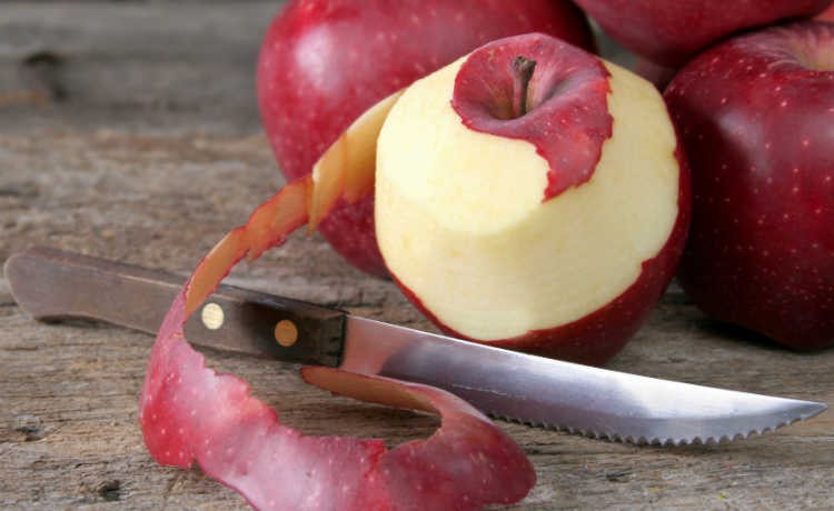 Casca de maçã previne doenças cardíacas: veja 14 benefícios da casca