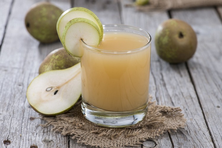 Suco de pera Previne a osteoporose: veja 30 benefícios