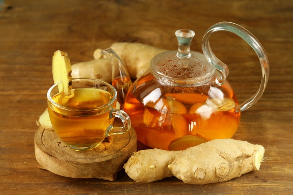 o chá de gengibre ajuda no tratamento de gripes e resfriados