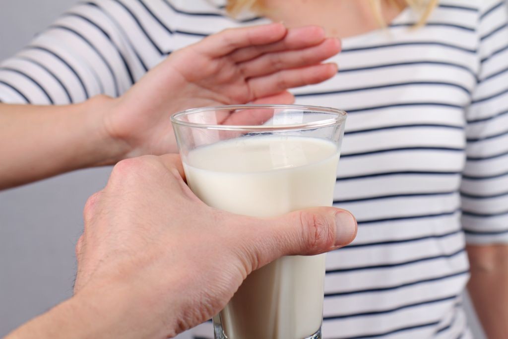 Intolerância à lactose: o que é, sintomas e tratamentos