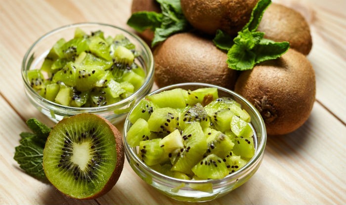 Kiwi ajuda na digestão: veja 19 benefícios da fruta