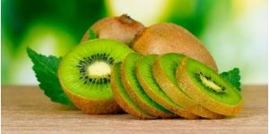 beneficios do kiwi