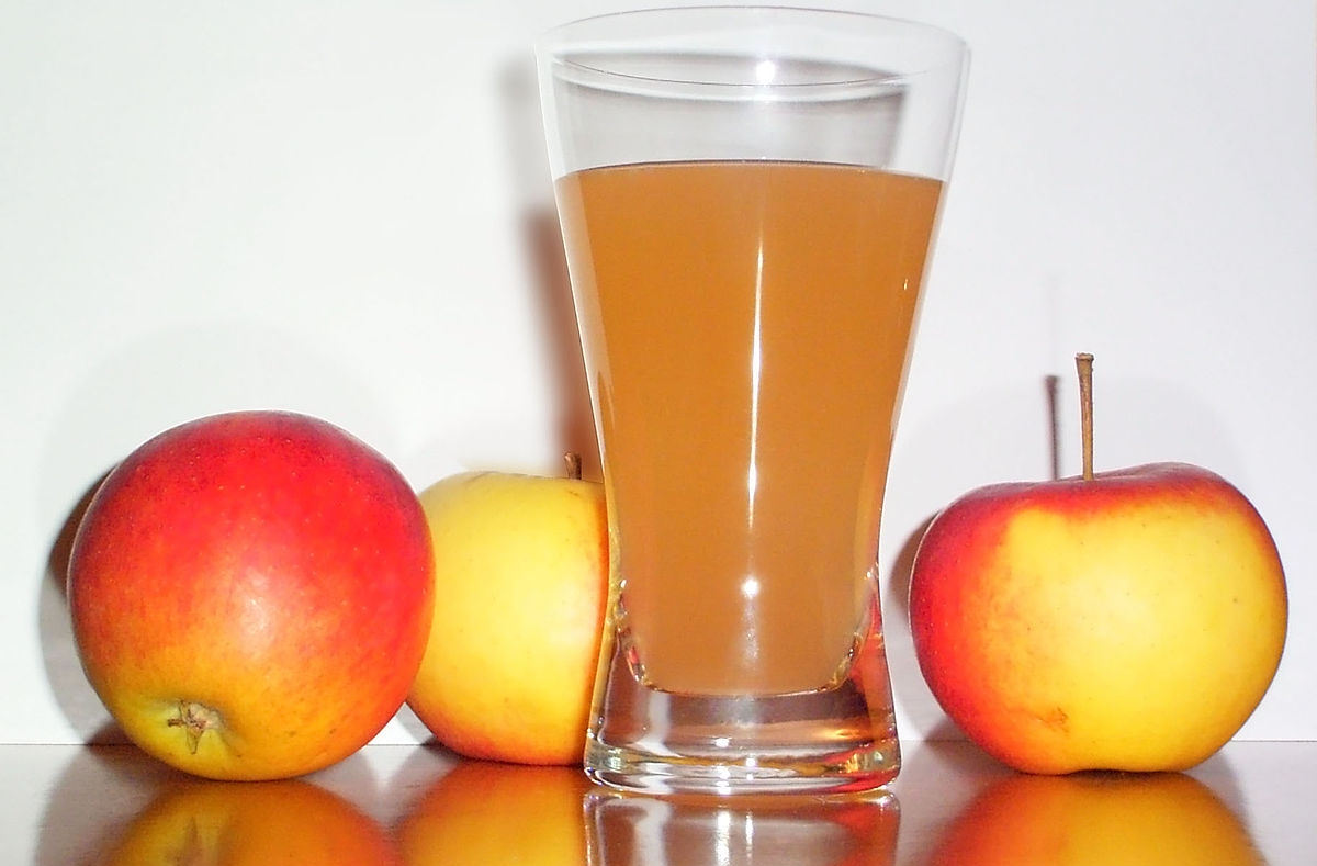Suco de maçã é bom para pulmão: veja 30 benefícios