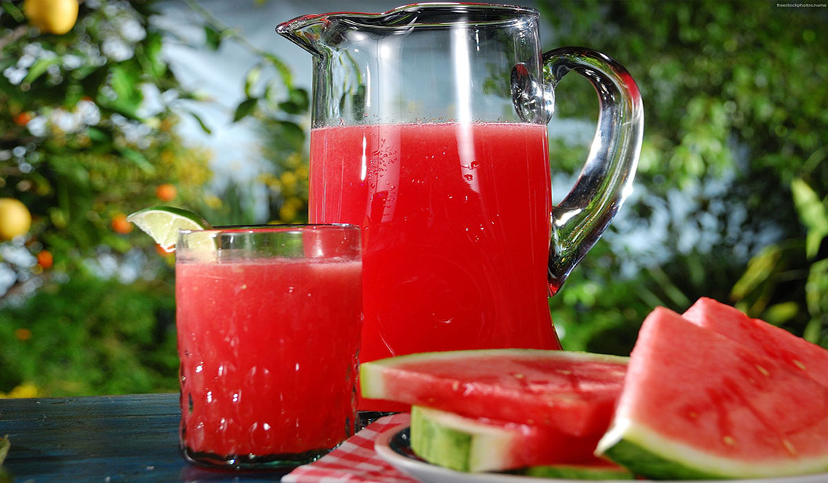 Suco de melancia faz bem para pele e visão: veja 30 benefícios