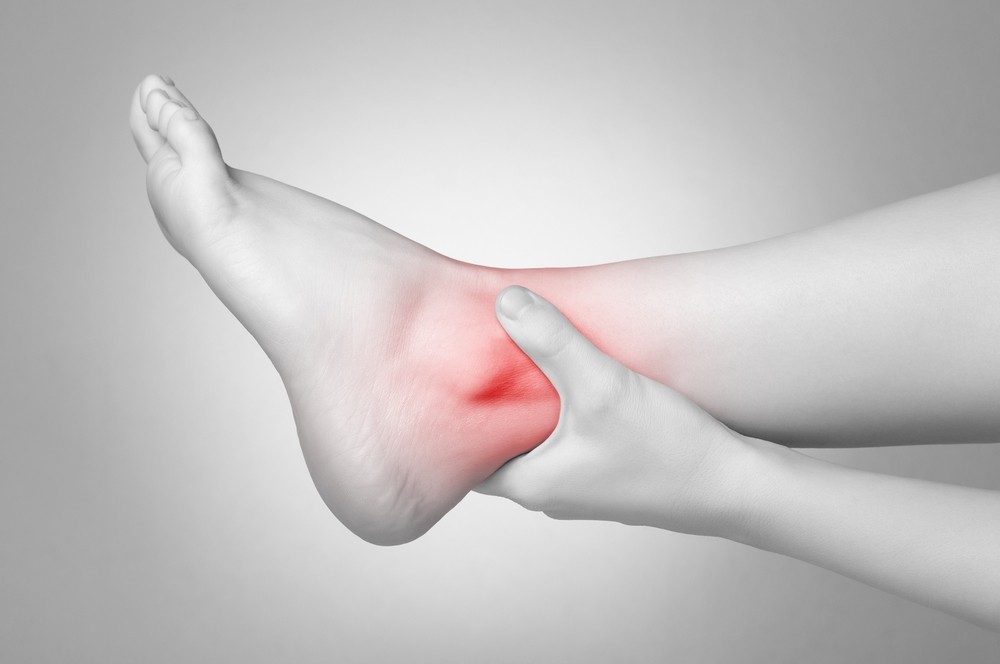 Remédios caseiros para tratar tornozelo torcido: como usar e receita