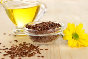 Chá de Linhaça auxilia na Perder Peso: veja 8 benefícios